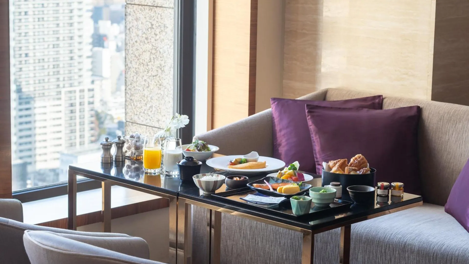 Intercontinental Hotel Osaka By Ihg 5*,